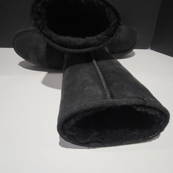 Ugg Size 6 Tall Black Boots - Picture 10 of 11